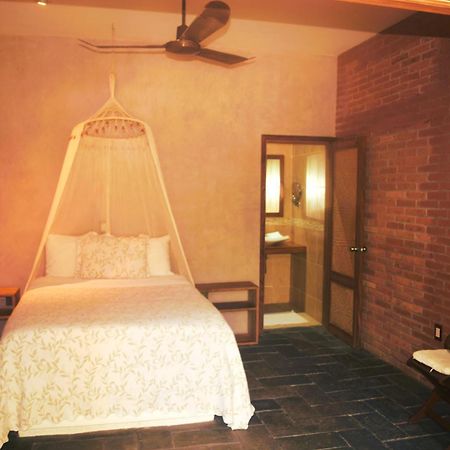 מזונטה Hotel Bendita Luna מראה חיצוני תמונה