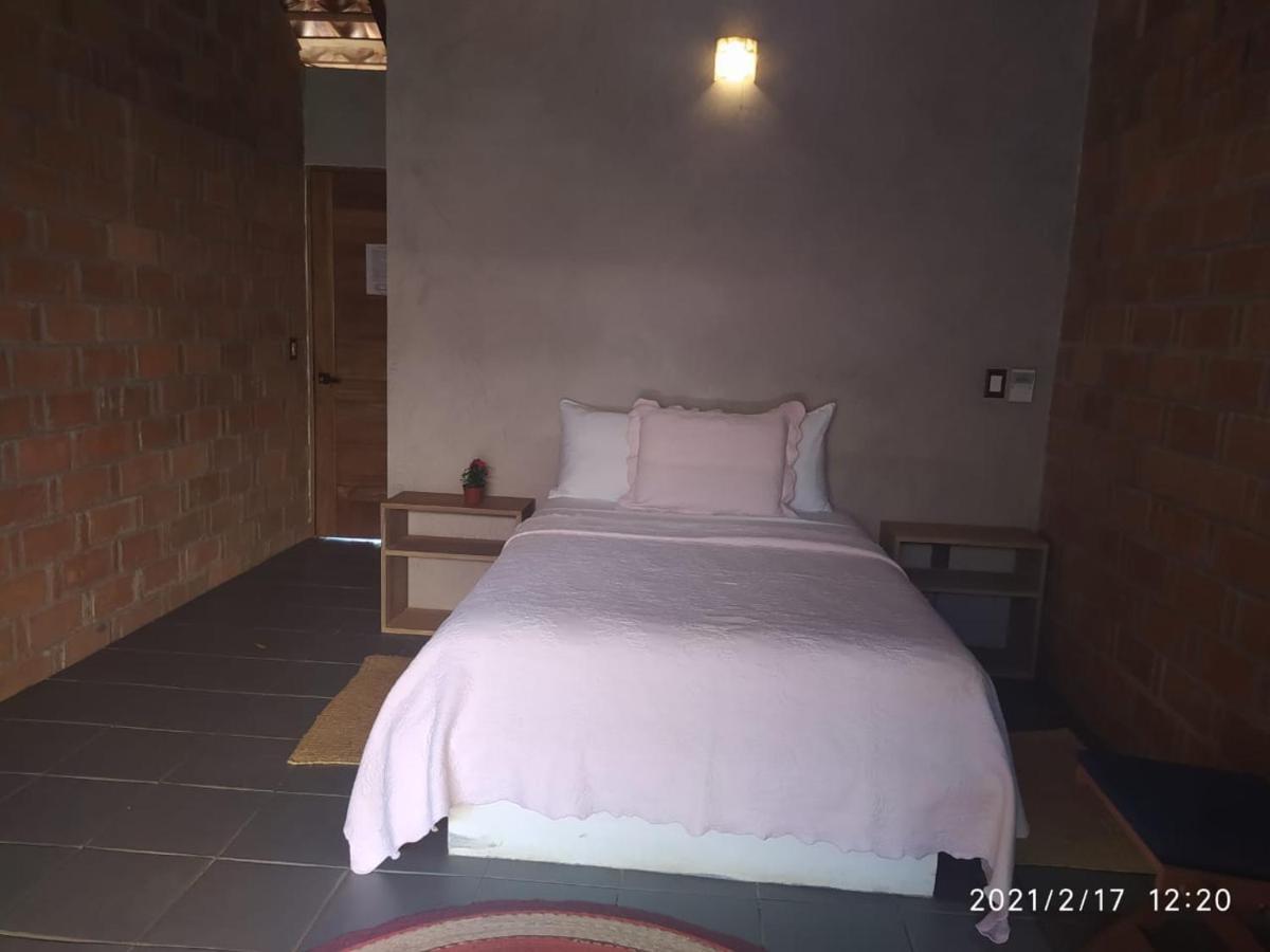 מזונטה Hotel Bendita Luna מראה חיצוני תמונה
