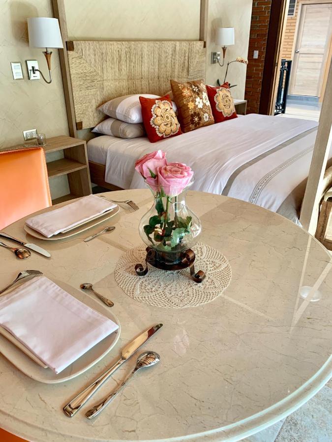 מזונטה Hotel Bendita Luna מראה חיצוני תמונה